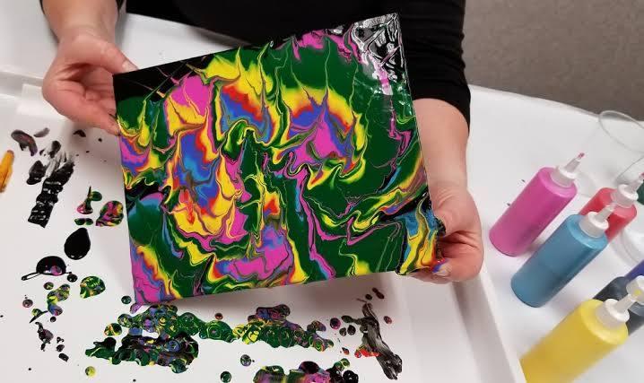paint pouring